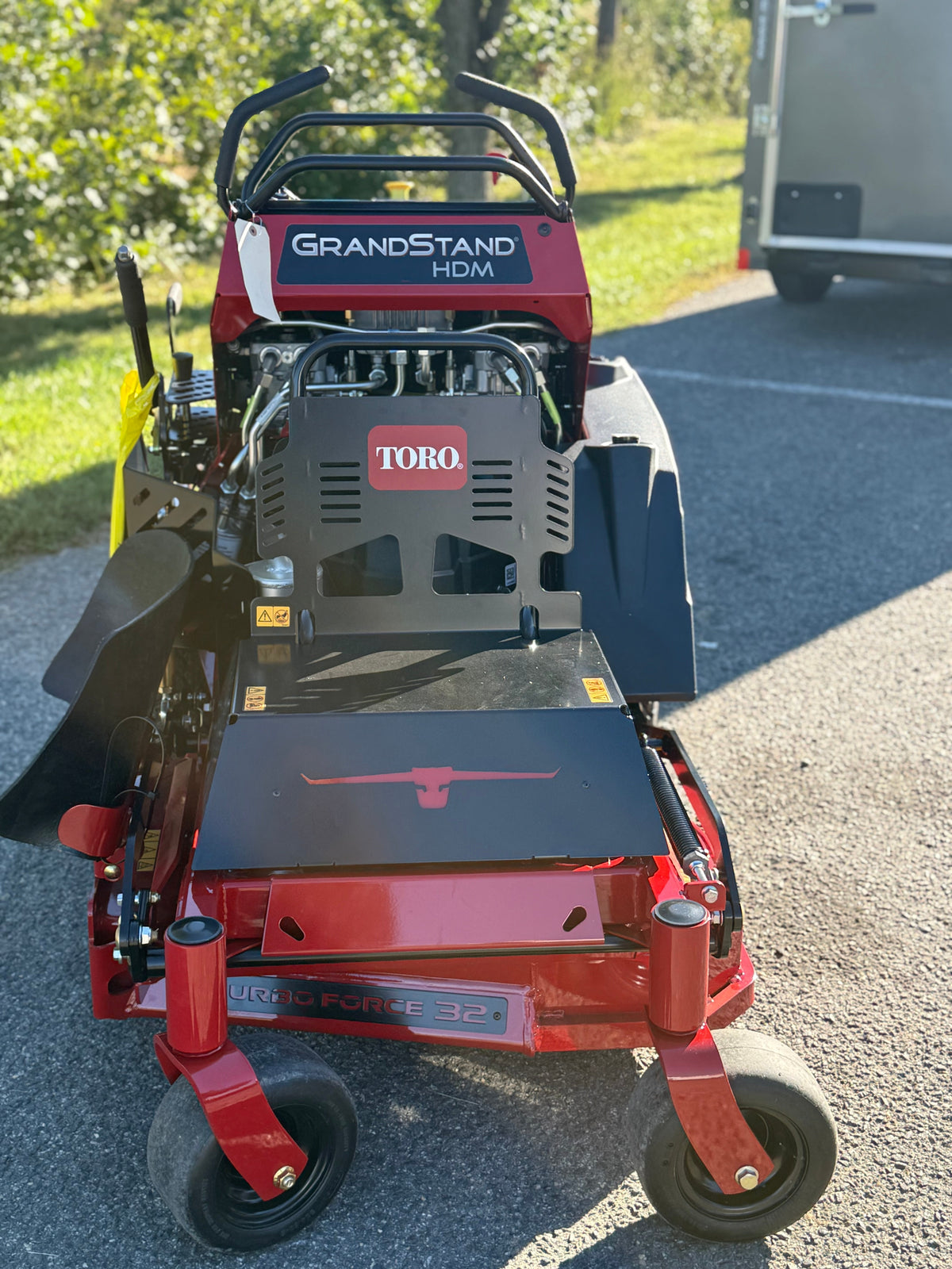 Toro GrandStand® HDM 32 in (81.3 cm) 18.5hp (603cc) (74532)