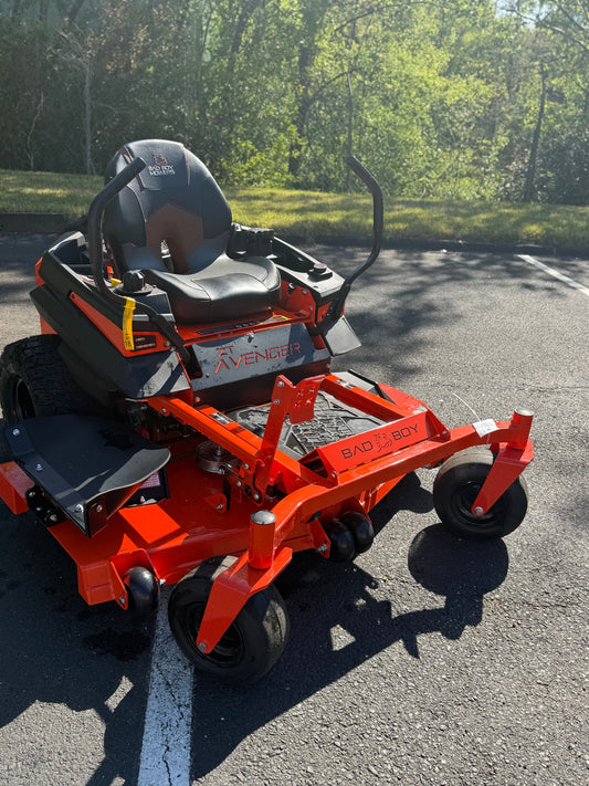 Bad Boy ZT Avenger Kawasaki 60" - 726cc, 23hp Air-Cooled FR691V