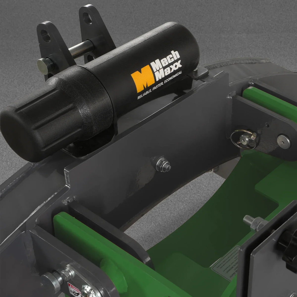 3-Point Hitch PTO Stump Grinder with 34 Carbide Teeth (PTO Shaft Included),  for 15-45HP Tractor,  SG24