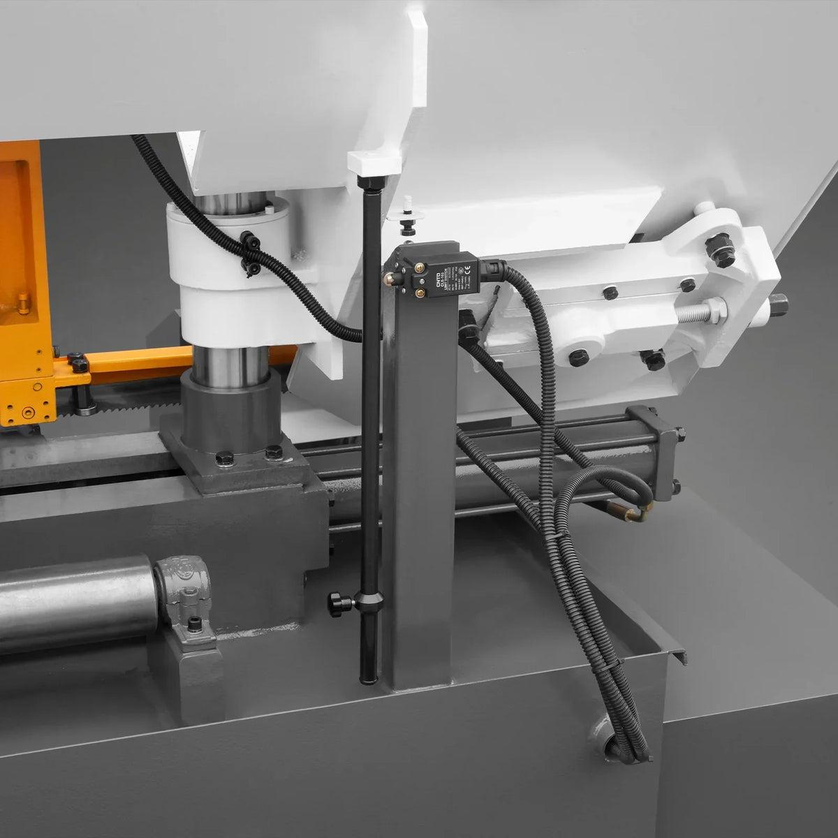 13" Double Column Horizontal Metal Cutting Band Saw | Hydraulic Feed | 2‑Speed | 2.2/2.8kW Industrial Metal Saw for Fabrication, Steel, Alloy, Carbon Steel GH4235