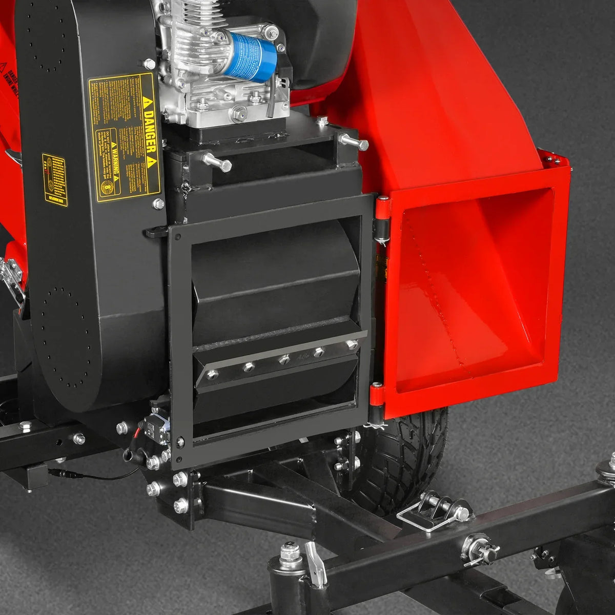 8 inch HONDA E-Start 688cc 22hp Gas Powered 4 - Wheel Drum Wood Chipper with Taillight ,  B200