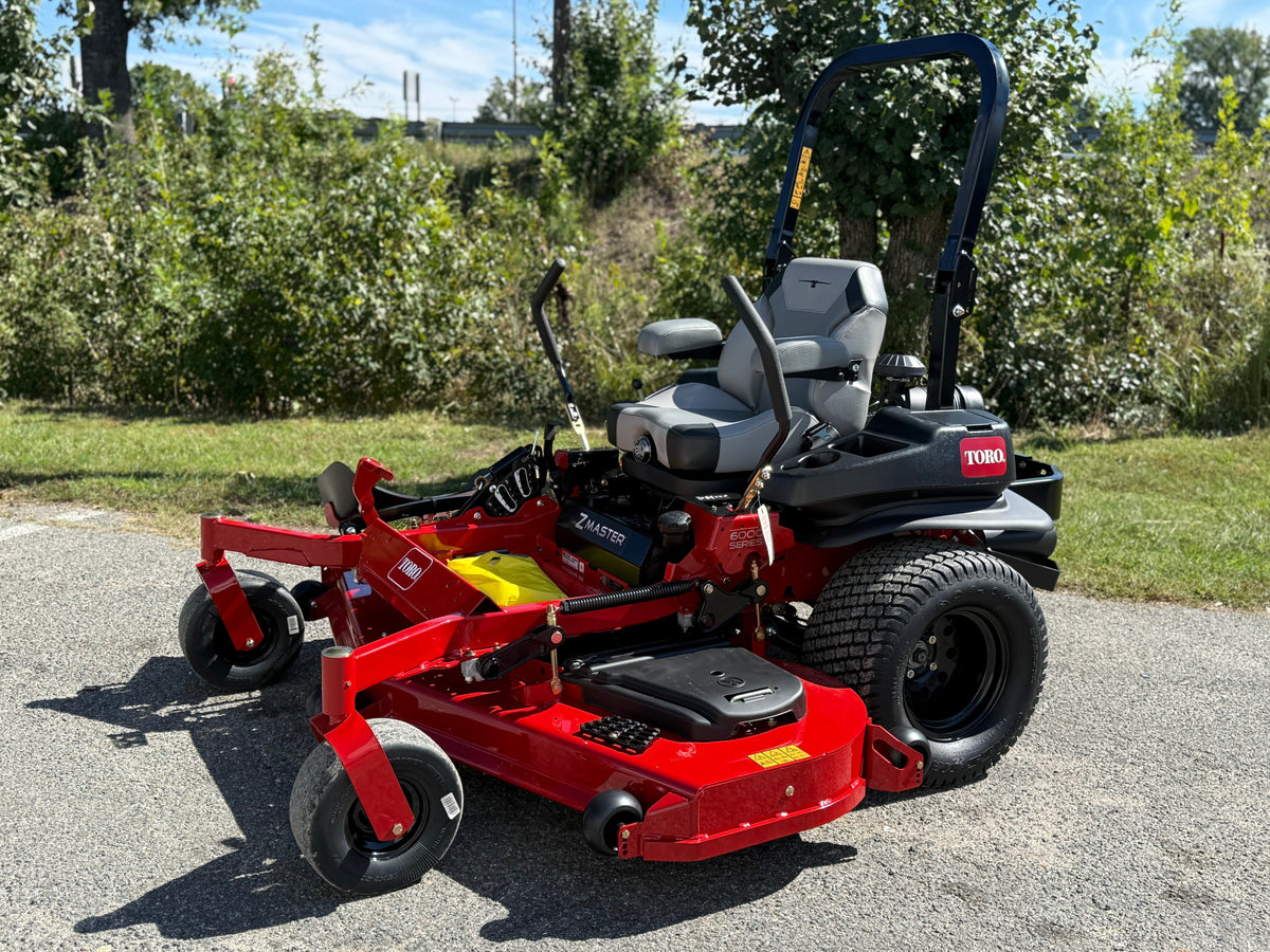 Toro 6000 Series 72 in. (183 cm) 31 hp 999cc (72961)