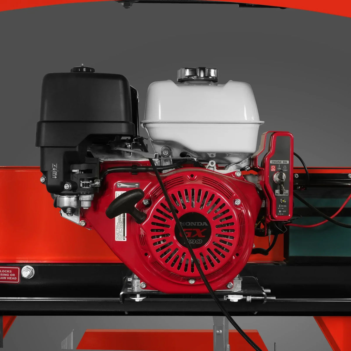 32" Portable Sawmill (5 x Blades Included),  HONDA GX390 389cc E-Start Gasoline Engine,  26.5" Board Width,  20' Track Length (13' Track Length + 6.4' Track Extension Included) ,  SM-32
