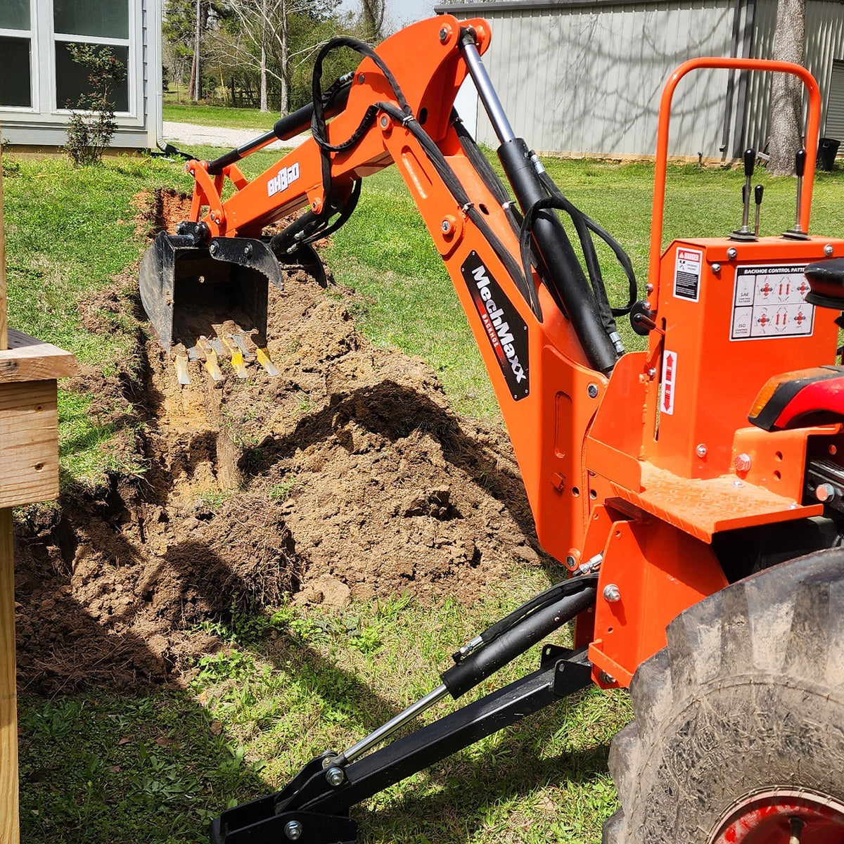 9' Tractor Backhoe Attachment with Hydraulic Thumb,  15" Bucket,  ISO/SAE Switchable Controls,  Self-Contained Hydraulic System,  3 Point Hitch Cat.1 & 2,  25-100 HP,  BH860H