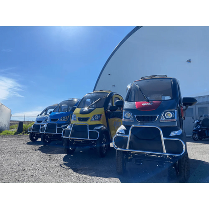 GIO GOLF ENCLOSED MOBILITY SCOOTER 60V 1200W, top speed 18mph, Range up to 30 miles, backup camera, heater, fan, alarm, media center, 500lb load capacity