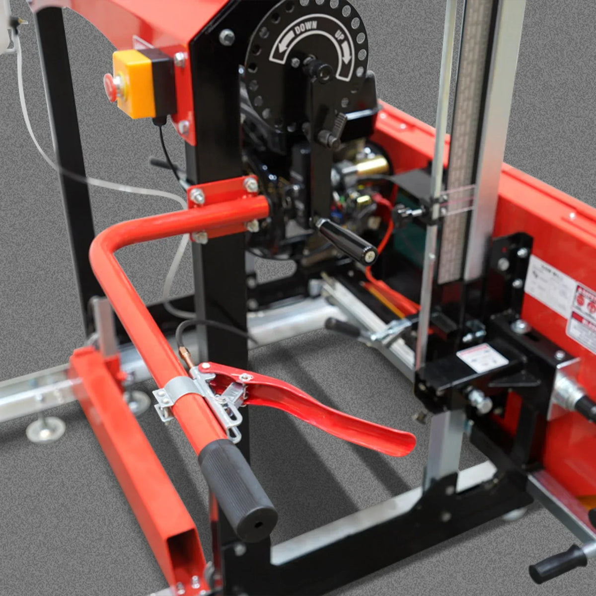 32" Portable Sawmill,  KOHLER CH440 429cc E-Start Gasoline Engine,  26.5" Board Width,  13' Track Length ,  SM-32